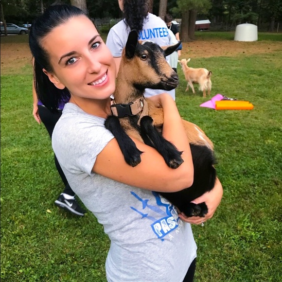 Meet your Posher, Laurel - Picture 4 of 8